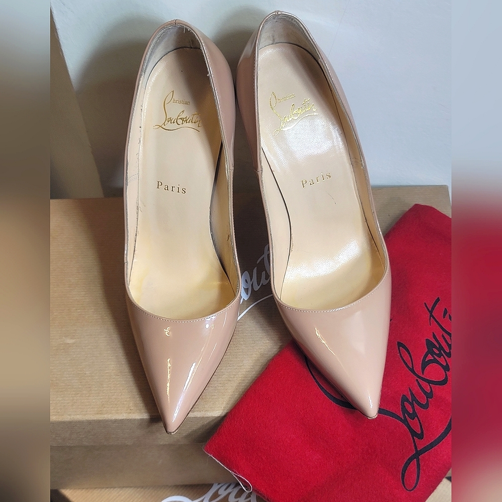 Louboutin Kate Patent Pointed-Toe Pump
